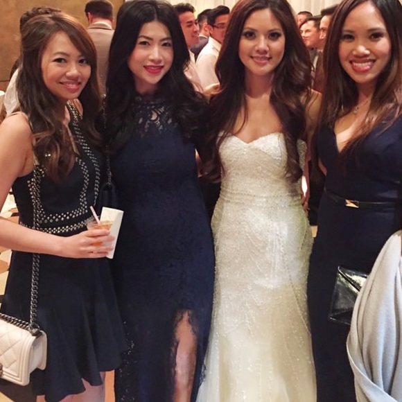 Beautiful, elegant lace gown. - Picture 4 of 4